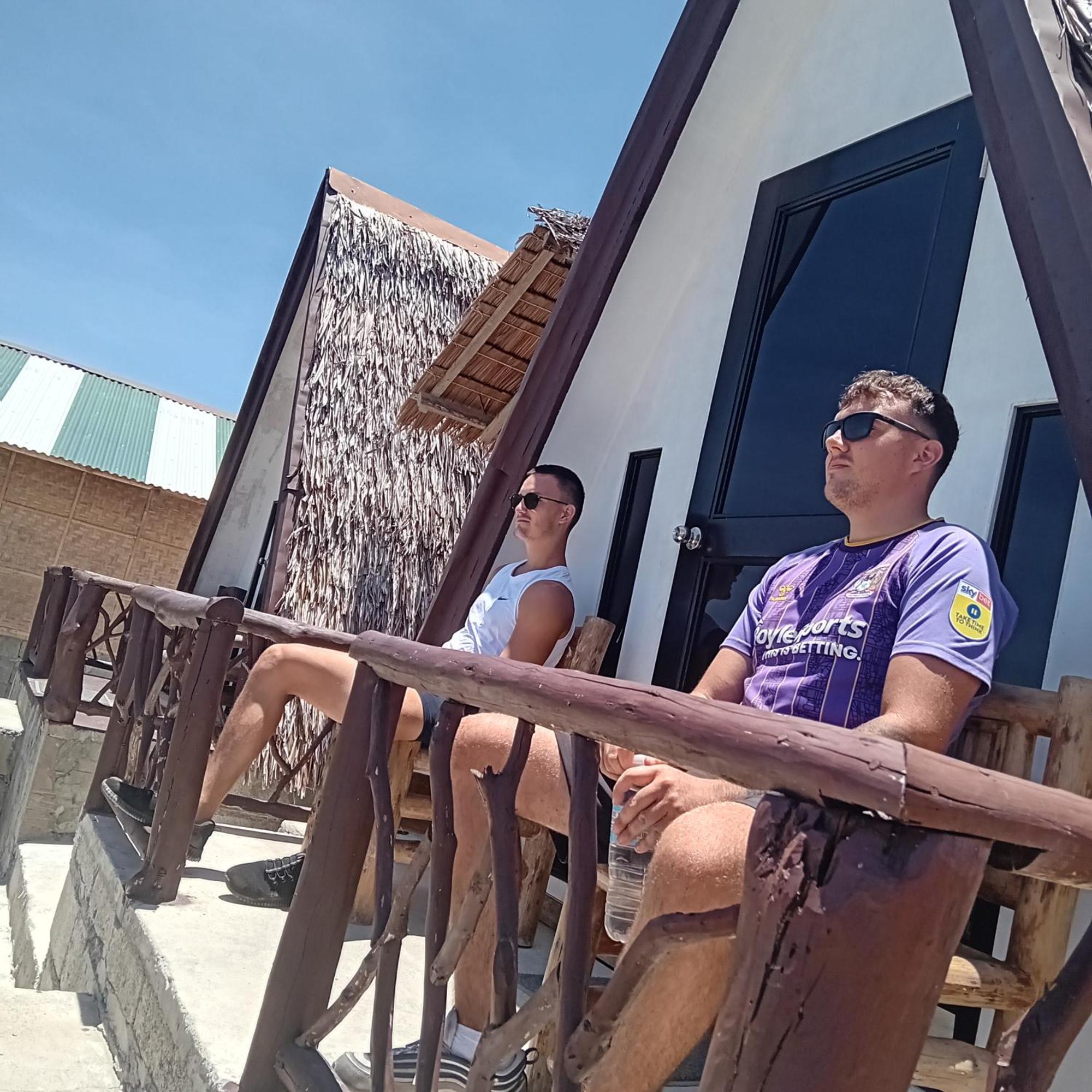 Thornton'S Sea View Cafe & Guesthouse Đảo Đảo Siquijor Ngoại thất bức ảnh